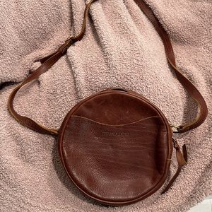 Portland Leather Circle Crossbody Large Nutmeg